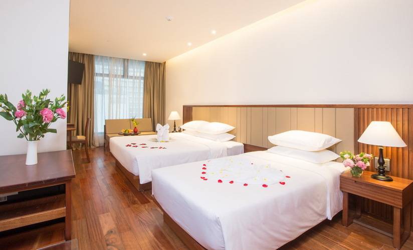 Green Beach Hotel