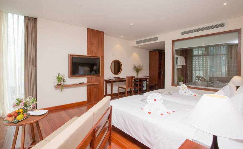 Green Beach Hotel