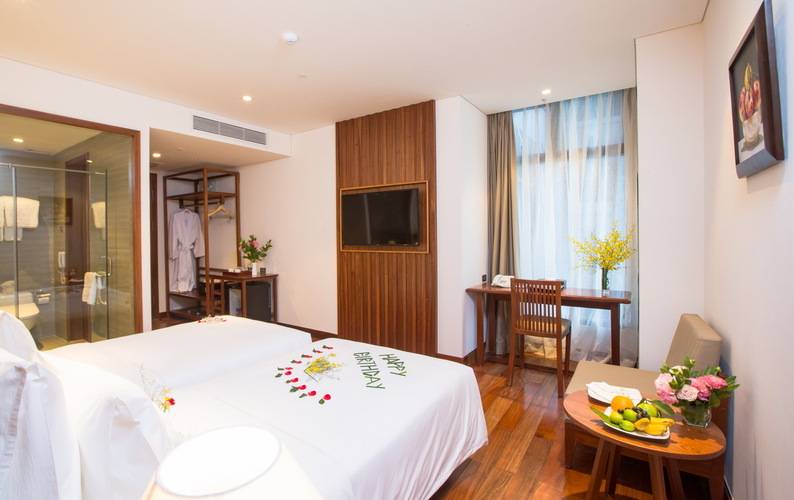 Green Beach Hotel