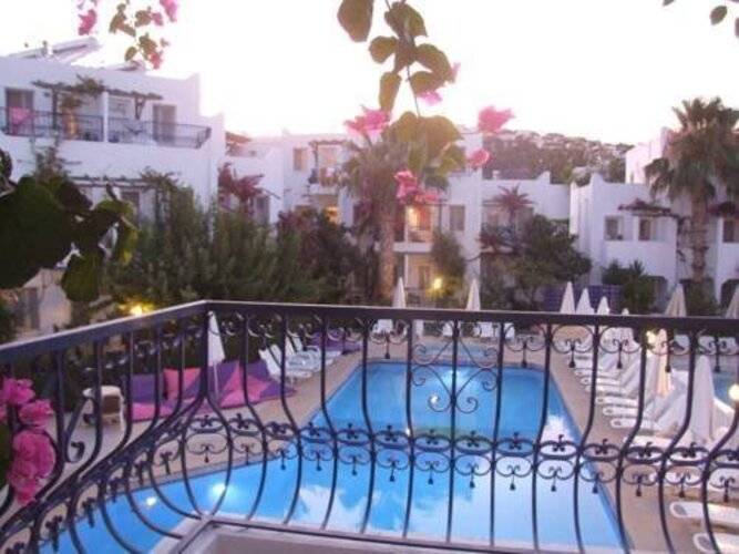 Serhan Hotel