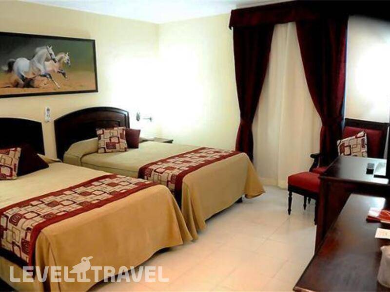Фотография Hoteles E Caballeriza