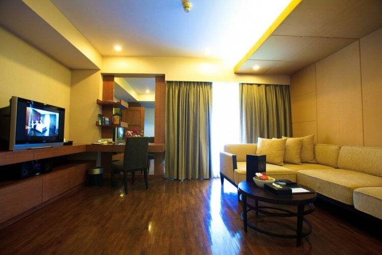 Furamaxclusive Sathorn