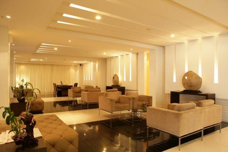 Furamaxclusive Sathorn