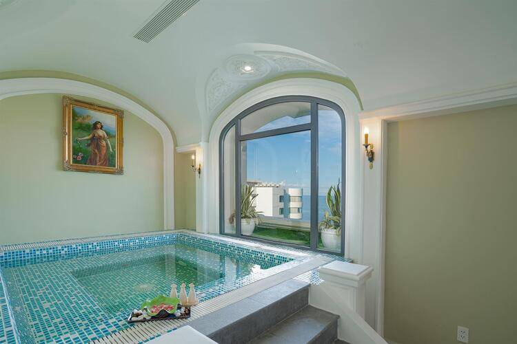 Avs Hotel