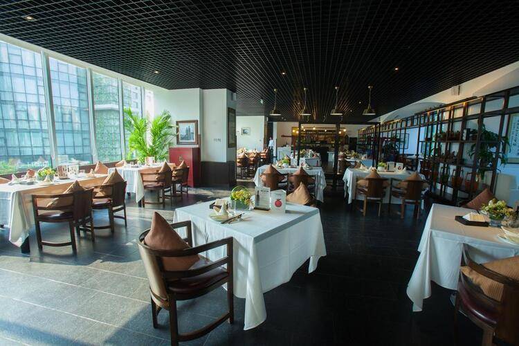 Hotel Momc