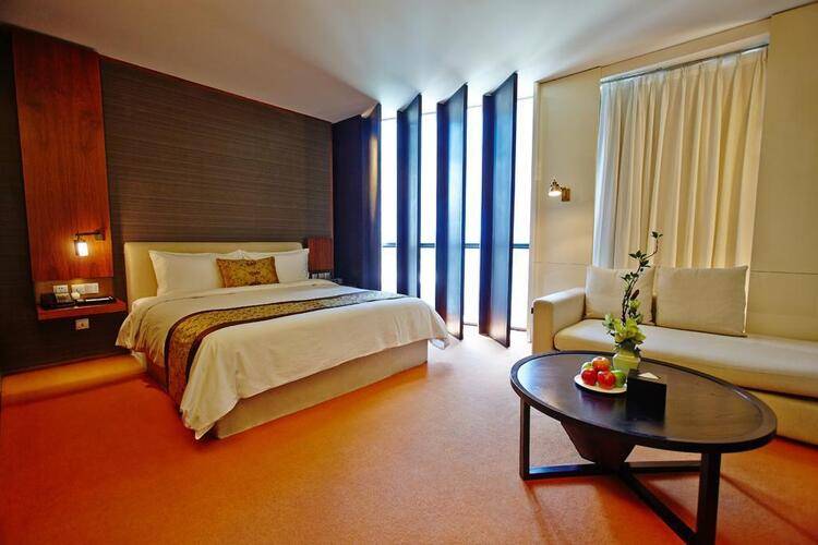 Hotel Momc
