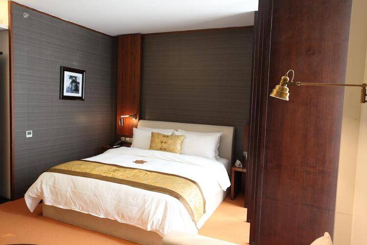 Hotel Momc