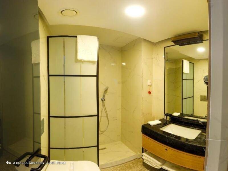 Фотография Maroon Tomtom Hotel