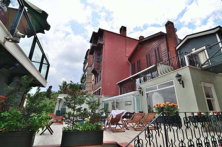 Hhk Hotel