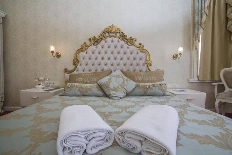 Hhk Hotel