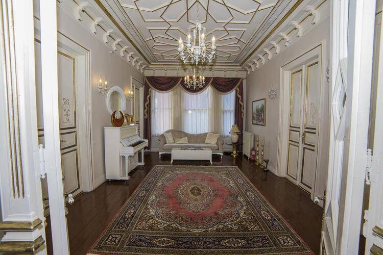 Hhk Hotel