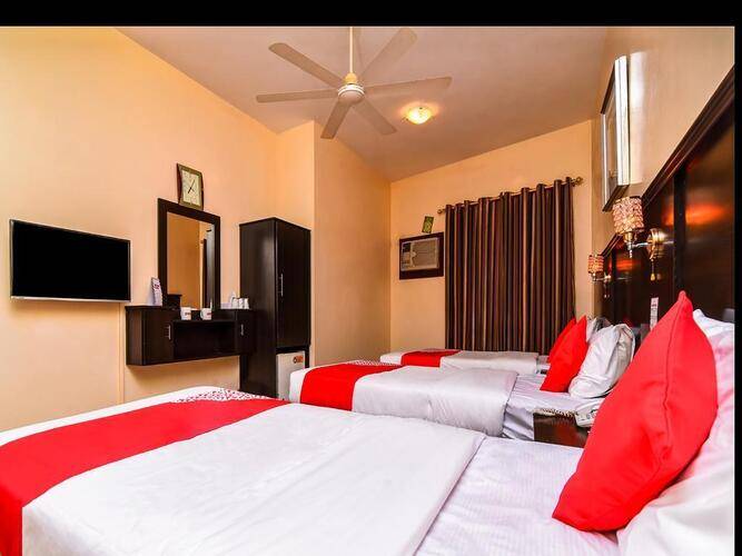 Oyo 166 Melody Queen Hotel