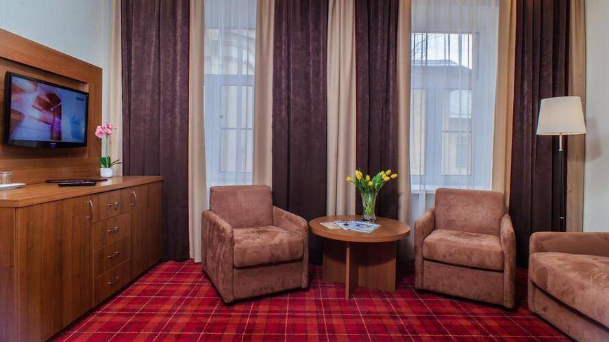 Best Western Plus Сentre (Ex. Октябрьская Лиг. Корпус)