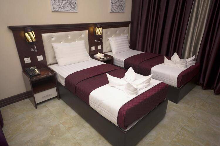 Mariana Hotel