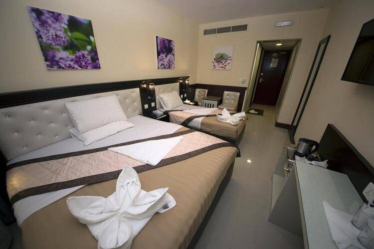 Mariana Hotel