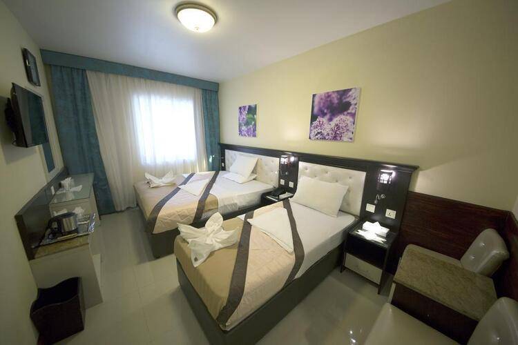 Mariana Hotel