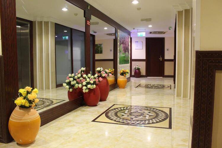 Mariana Hotel