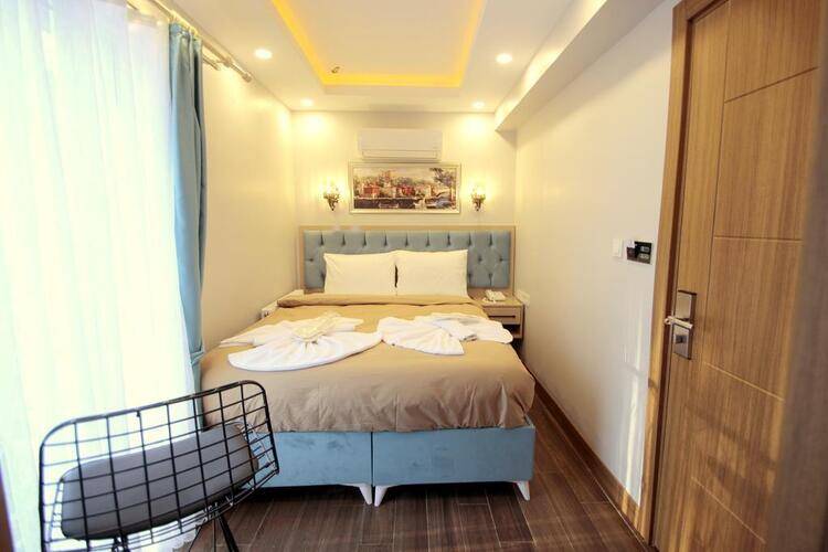 Hira Hotel