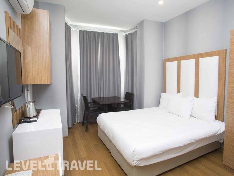Фотография La Pazza Suites