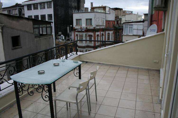New Pera Hotel