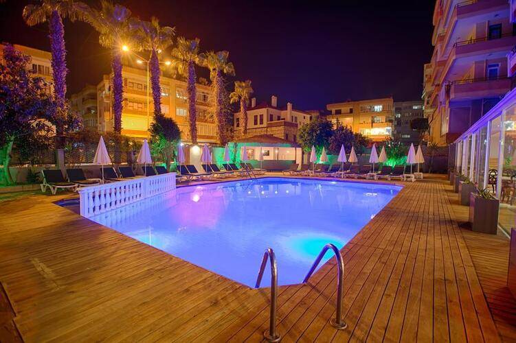Hma Hotel & Suites