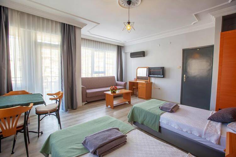 Hma Hotel & Suites