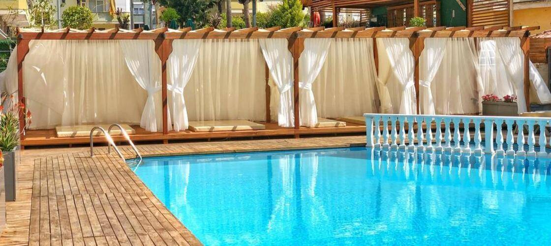 Hma Hotel & Suites