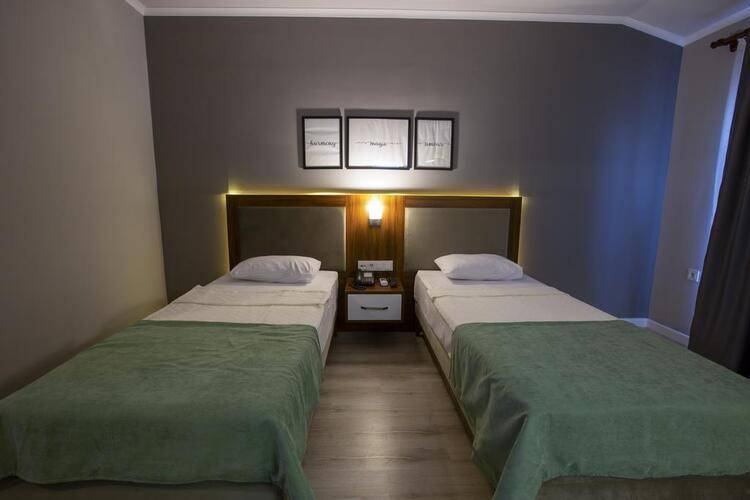 Hma Hotel & Suites