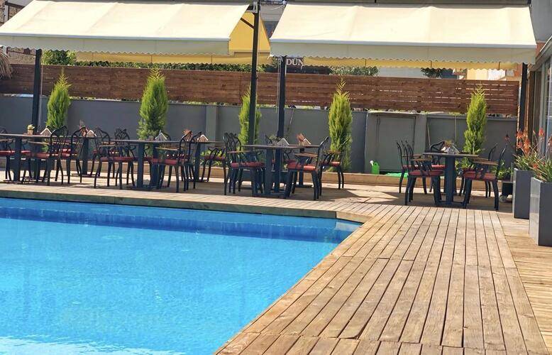 Hma Hotel & Suites