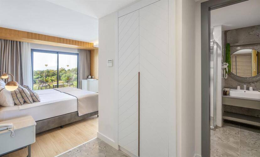 Diamond Deluxe Hotel & Spa