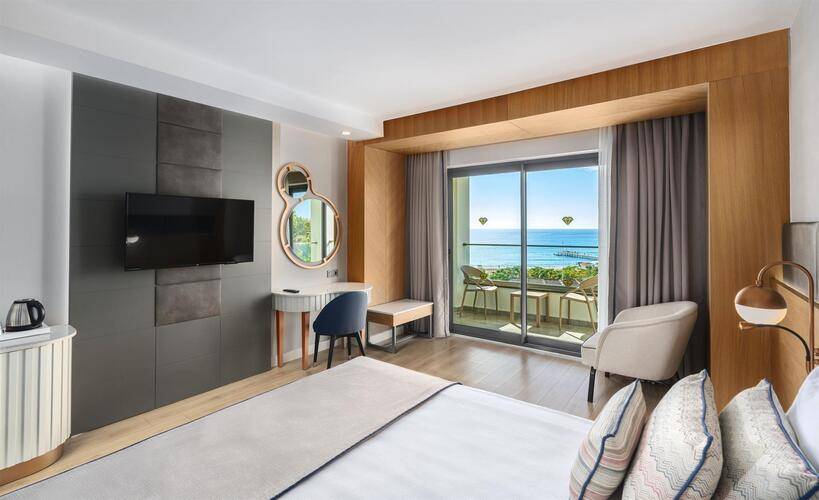 Diamond Deluxe Hotel & Spa