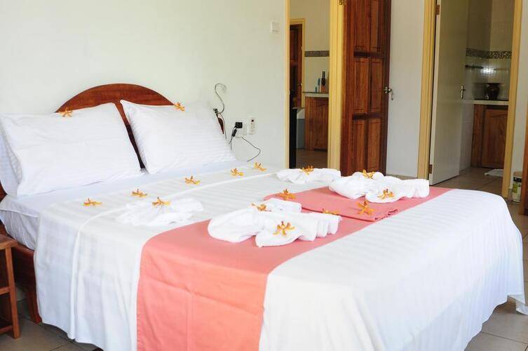 Hostellerie Guest House