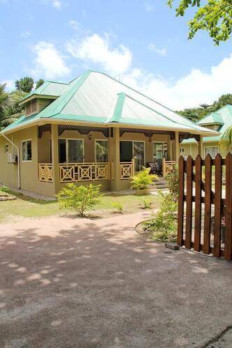 Hostellerie Guest House