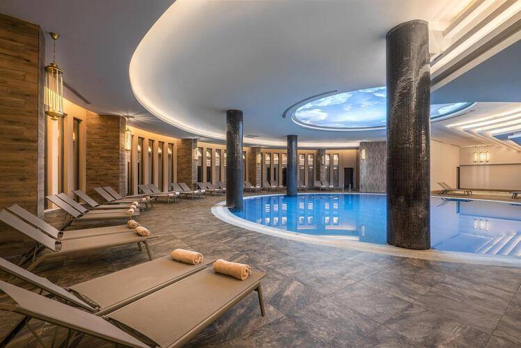 Arnor De Luxe Hotel & Spa