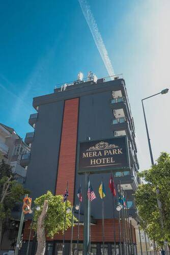 Mera Park Hotel
