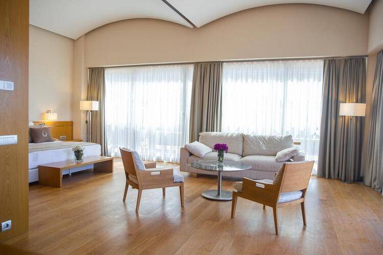 Onlive Hotel