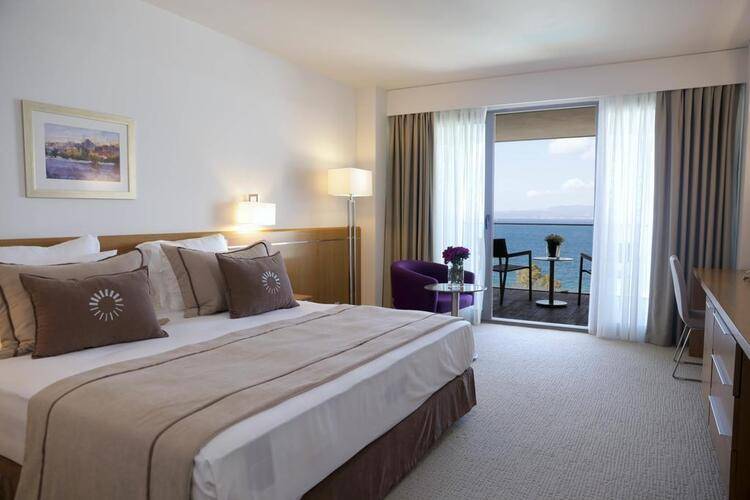 Onlive Hotel