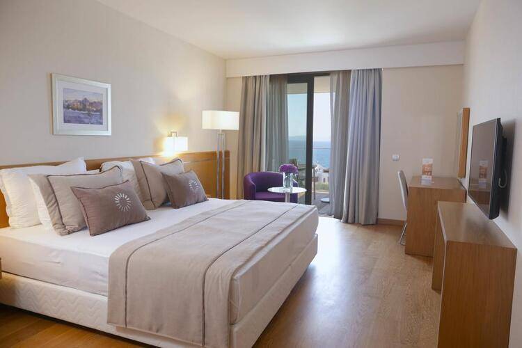 Onlive Hotel