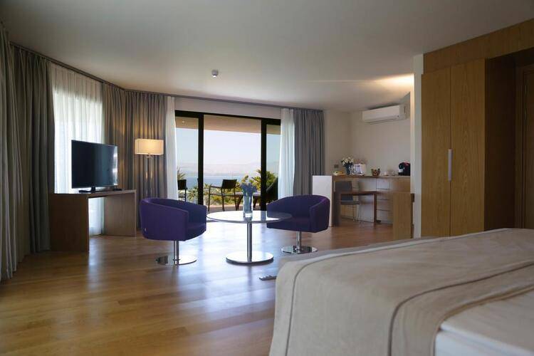 Onlive Hotel