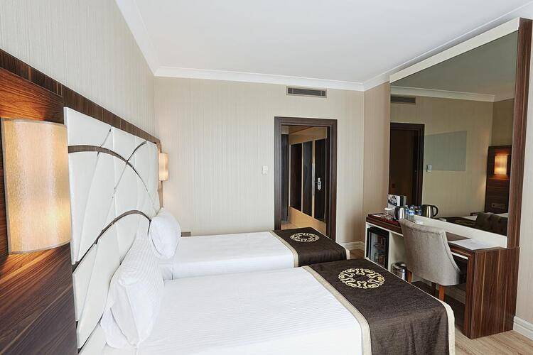 The Grand Mira Hotel