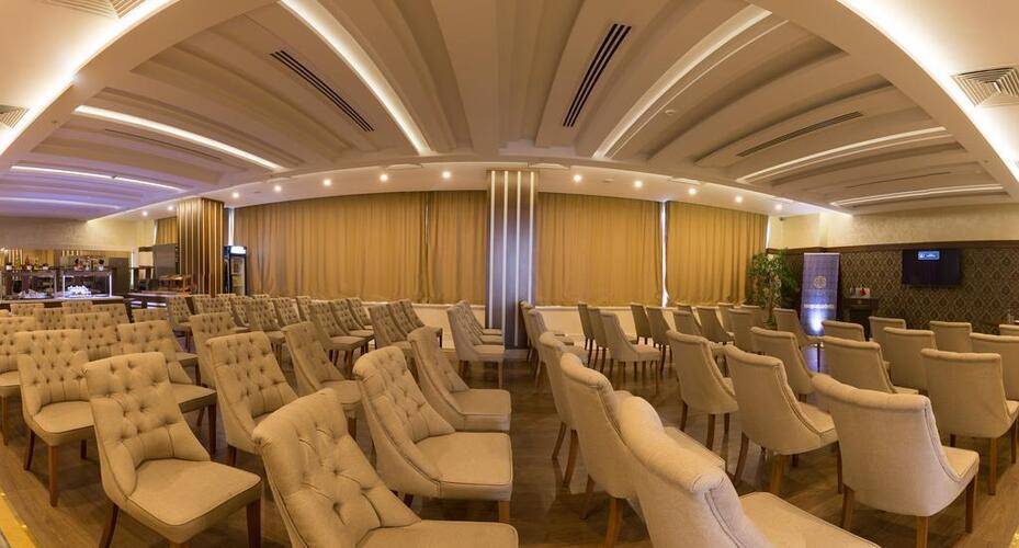 The Grand Mira Hotel