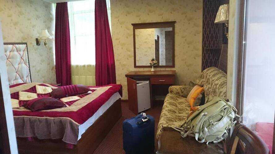 Anush Hotel