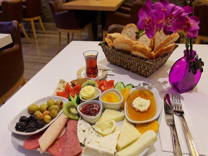 Inera Hotel Pendik