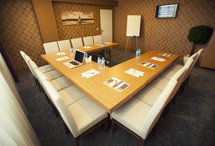 Helikon Business Hotel