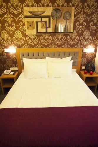 Helikon Business Hotel