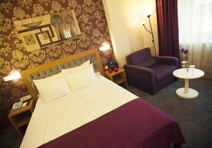 Helikon Business Hotel
