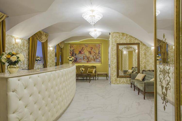 Гранд Катарина Палас (Grand Catherine Palace)