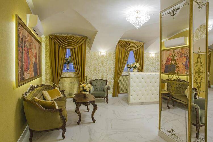 Гранд Катарина Палас (Grand Catherine Palace)