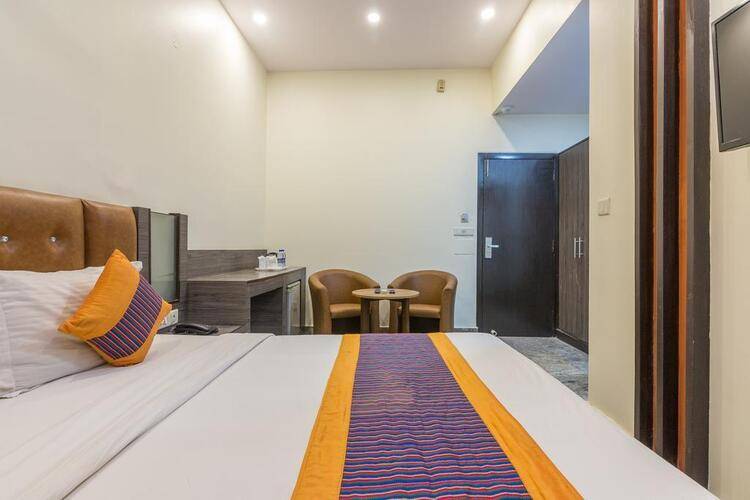 Rupam Hotel