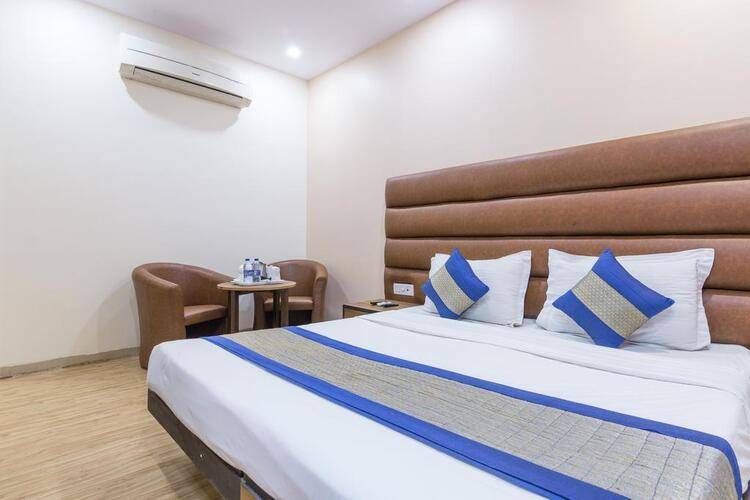 Rupam Hotel
